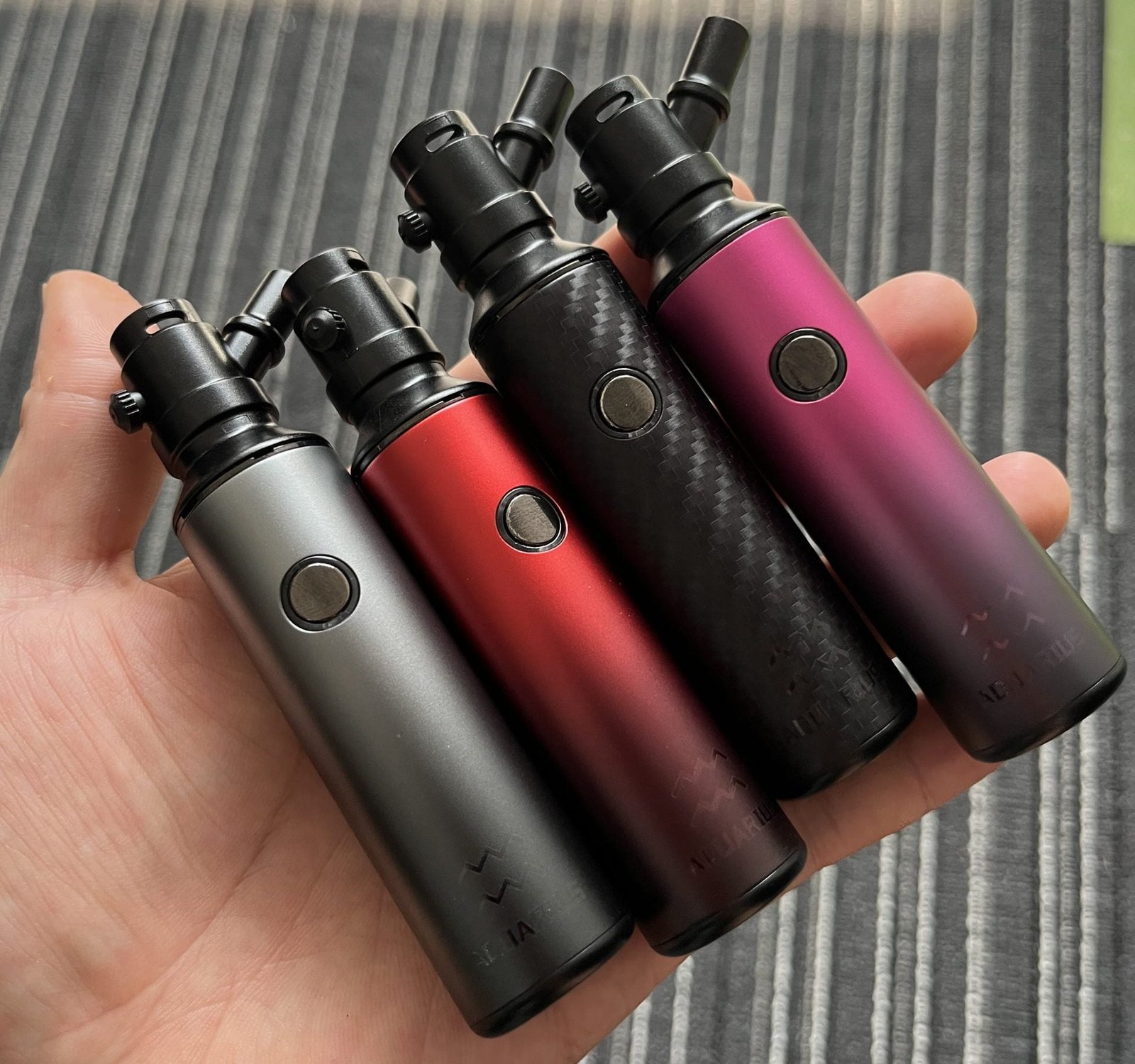 Cylindra wax vaporizer