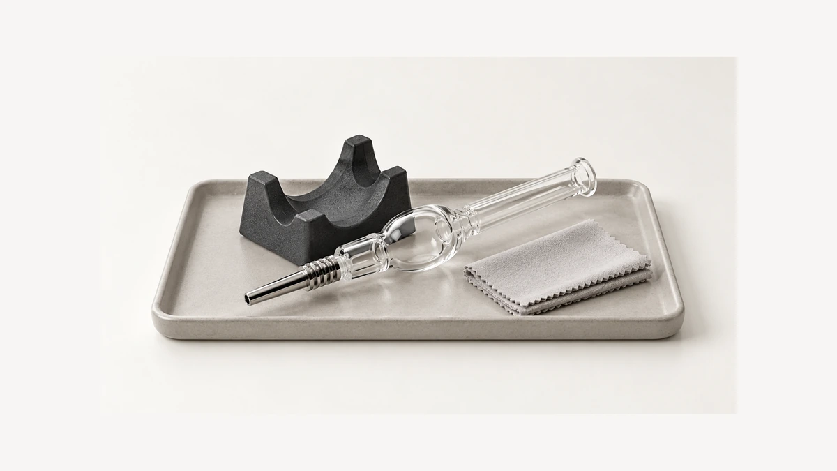 Collector and empty cradle on a neutral inspection tray