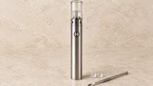 Generic concentrate vaporizer pen with quartz cup and clear cover